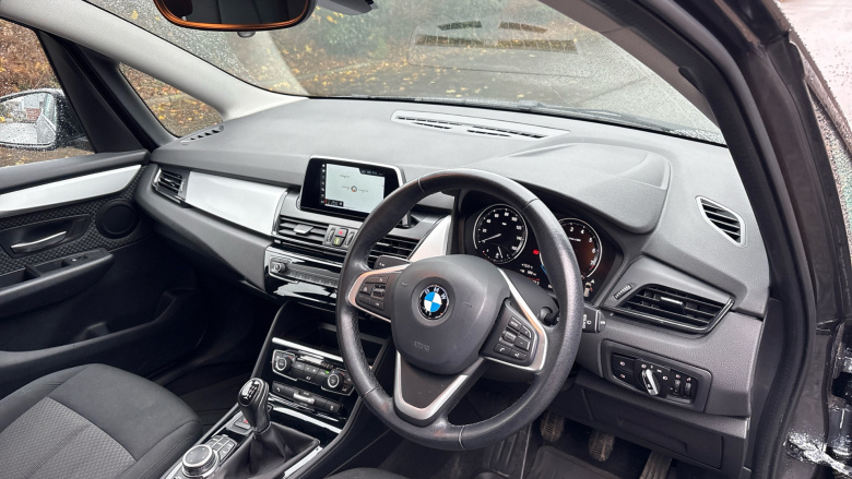 BMW 2 Series 218i SE 5dr Petrol Estate